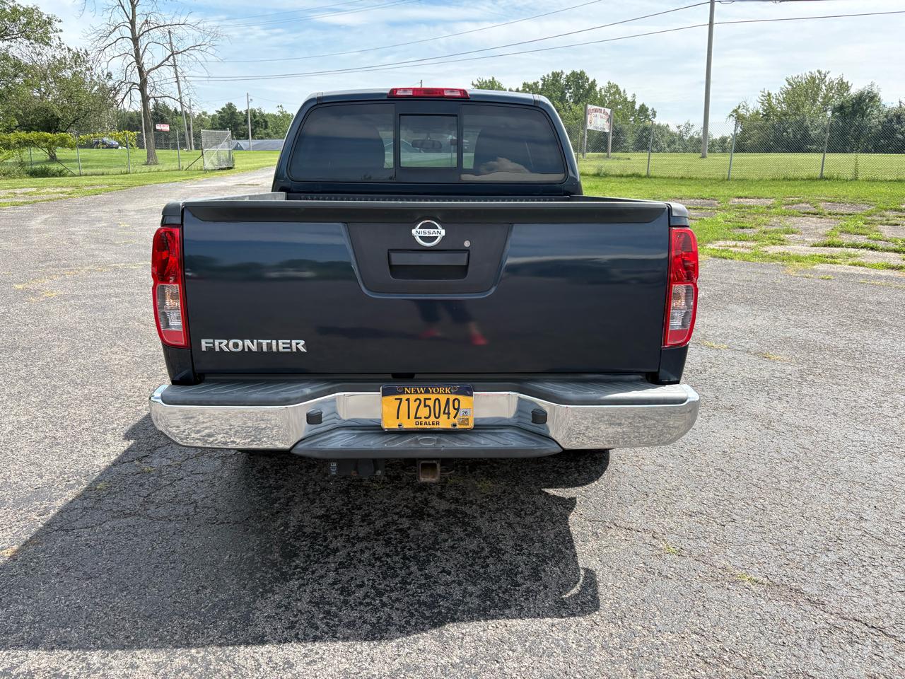 Nissan Frontier S Crew Cab 5AT 2WD 2016