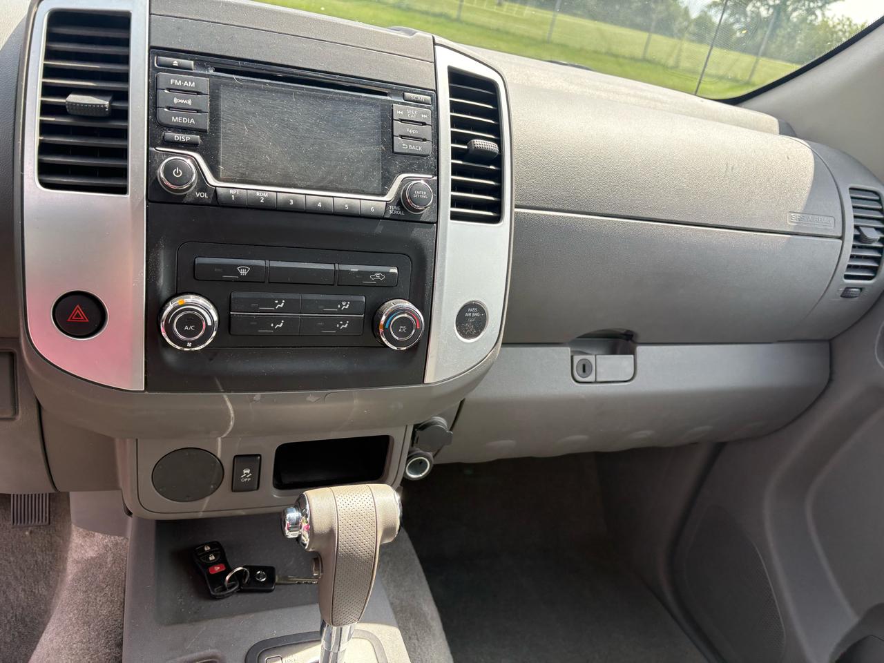 Nissan Frontier S Crew Cab 5AT 2WD 2016