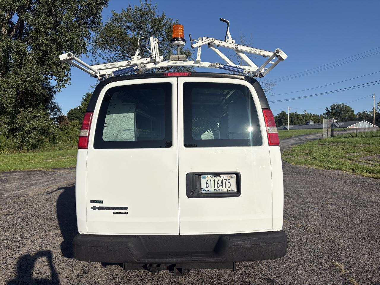 Chevrolet Express 2500 Cargo 2011