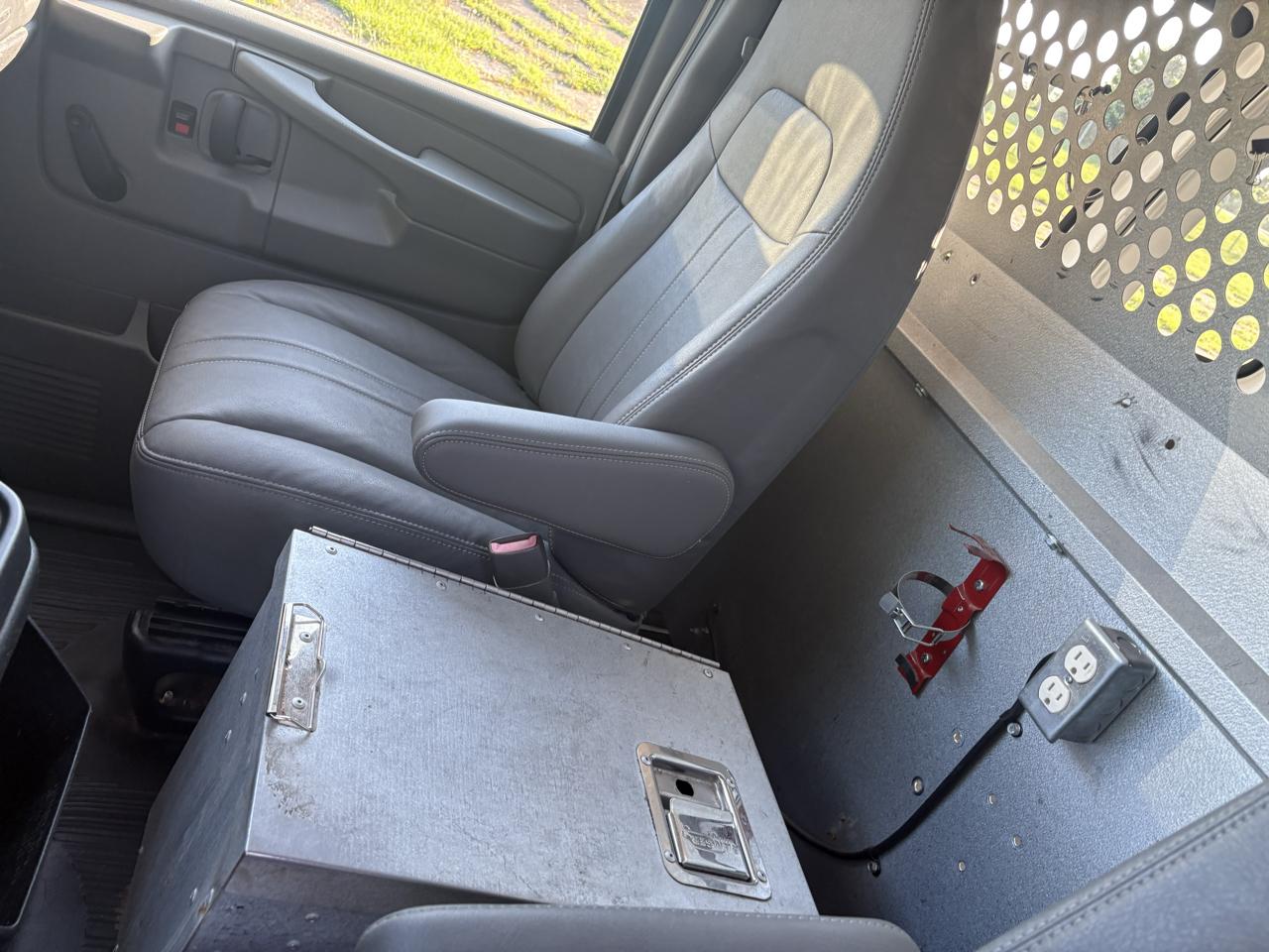 Chevrolet Express 2500 Cargo 2011