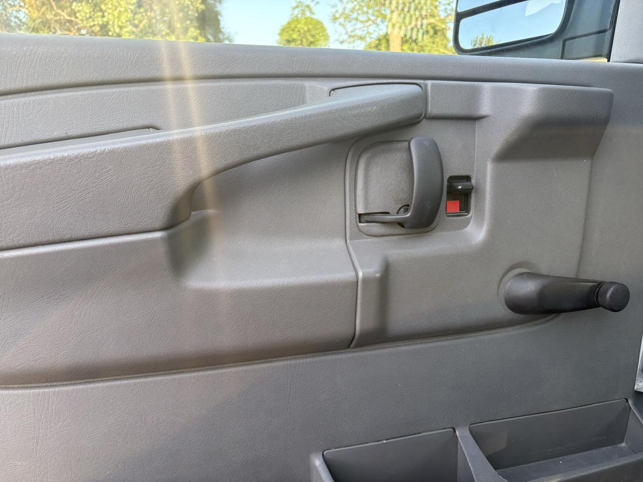 Chevrolet Express 2500 Cargo 2011