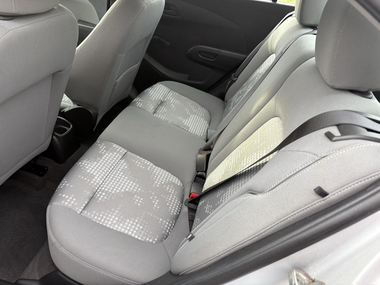 Chevrolet Sonic LS Auto Sedan 2015