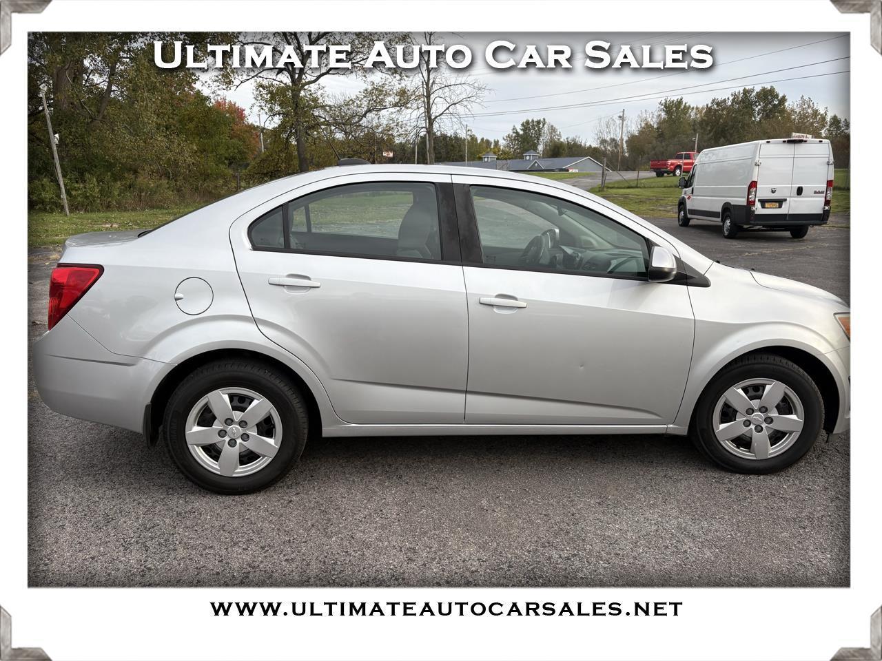 Chevrolet Sonic LS Auto Sedan 2015