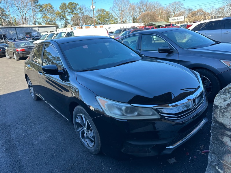 2016 Honda Accord LX's photo