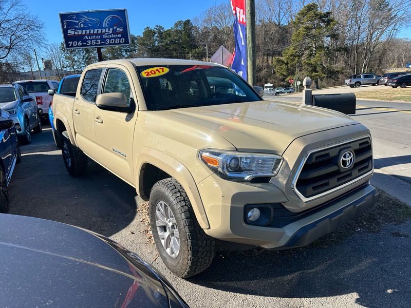 2017 Toyota Tacoma SR5's photo