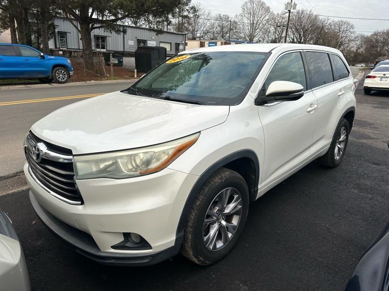 2016 Toyota Highlander LE FWD V6