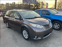2011 Toyota Sienna 