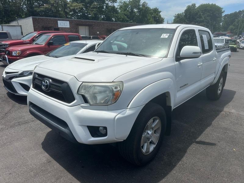 2015 Toyota Tacoma 4x4 Doublecab V6 AT's photo