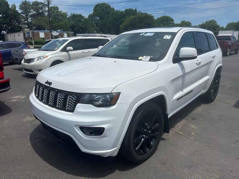 2020 Jeep Grand Cherokee Altitude's photo