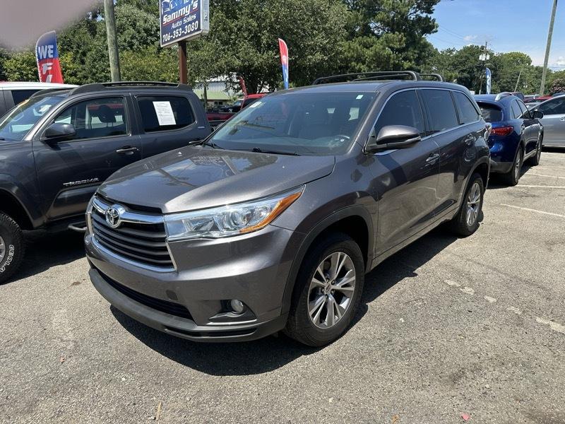 2015 Toyota Highlander LE FWD V6