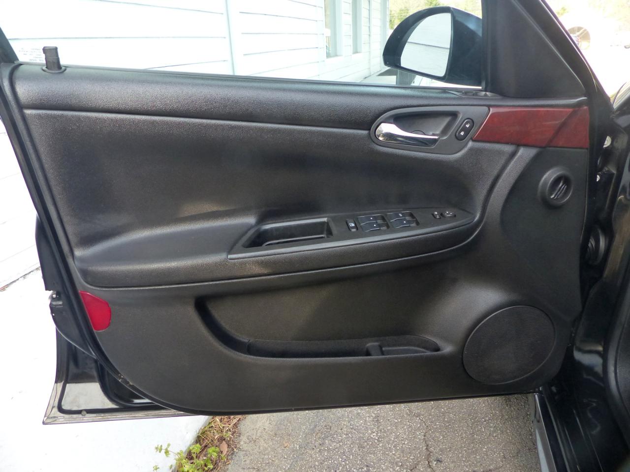 Chevrolet Impala 2LT 2009