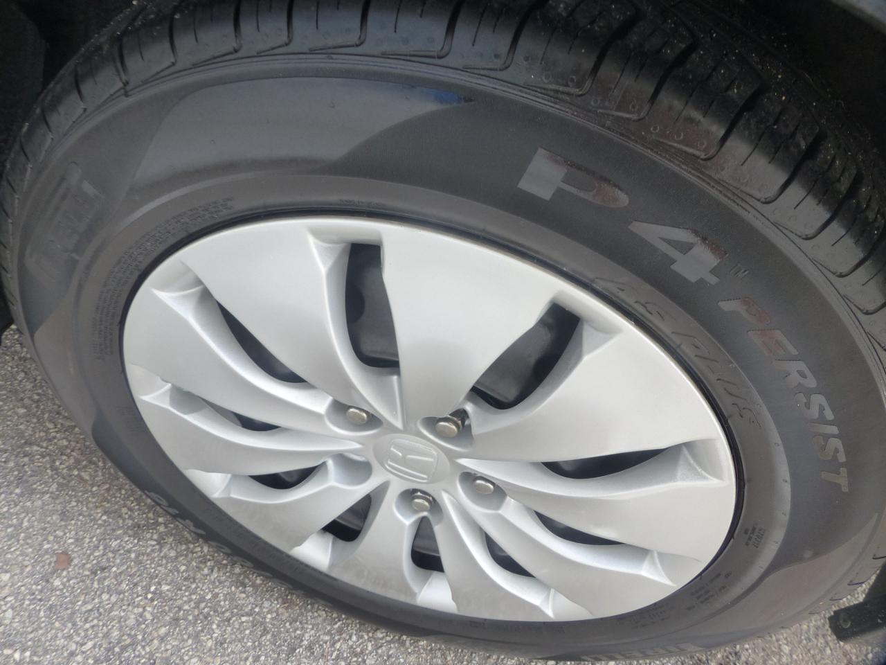 Honda Accord LX sedan AT 2009