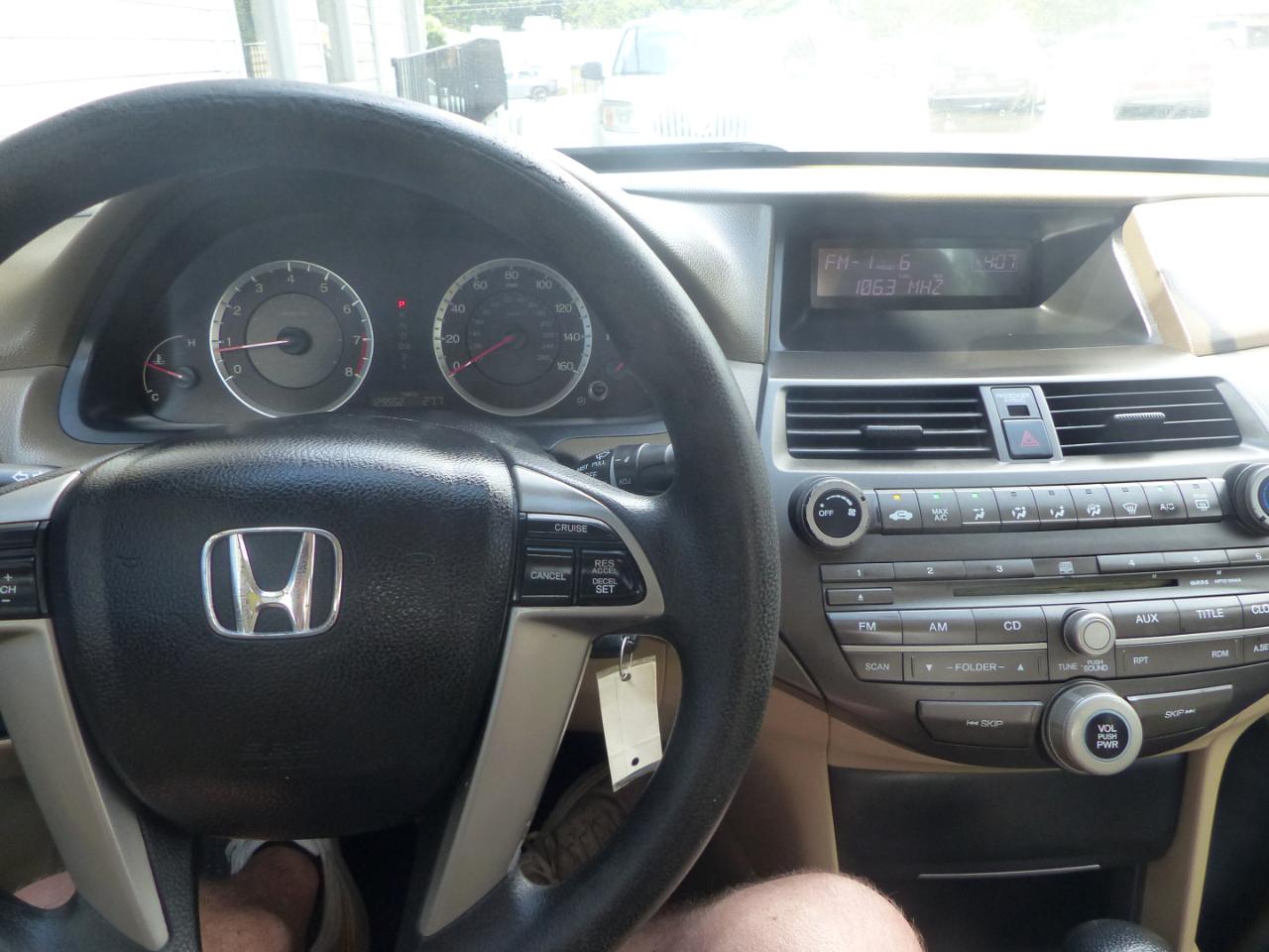 Honda Accord LX sedan AT 2009
