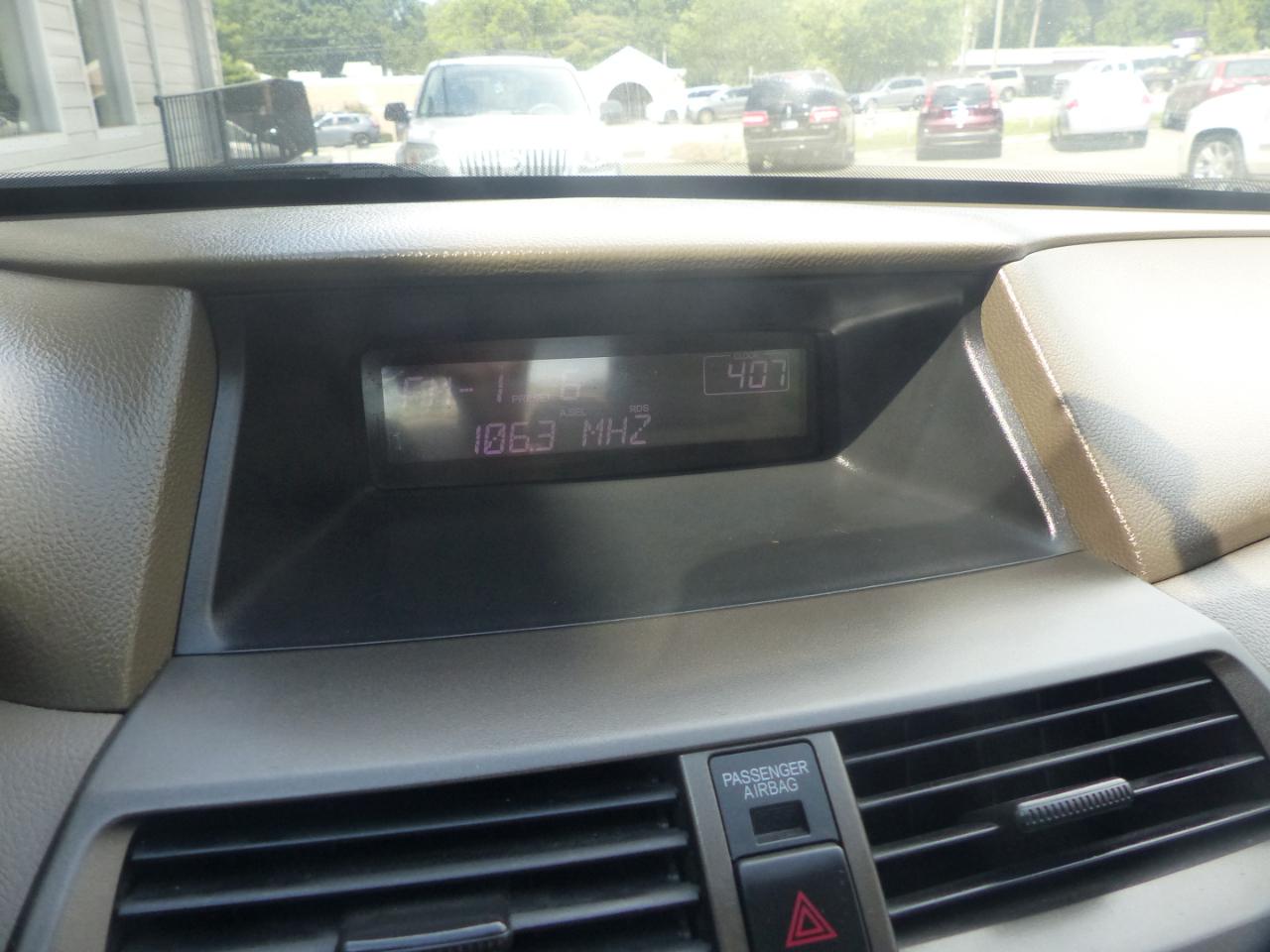 Honda Accord LX sedan AT 2009