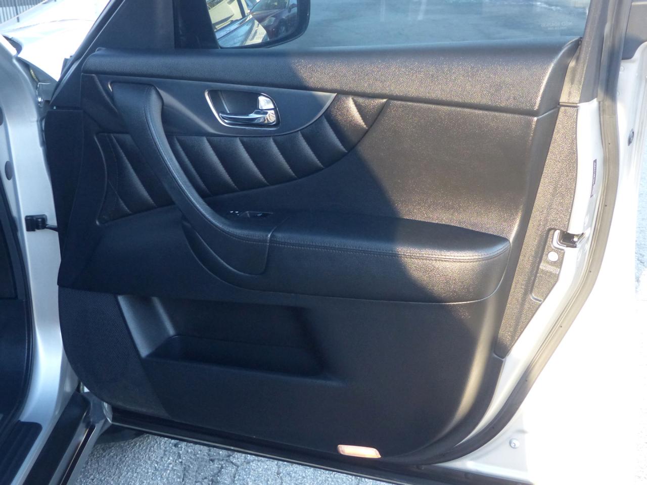 Infiniti FX FX35 AWD 2011