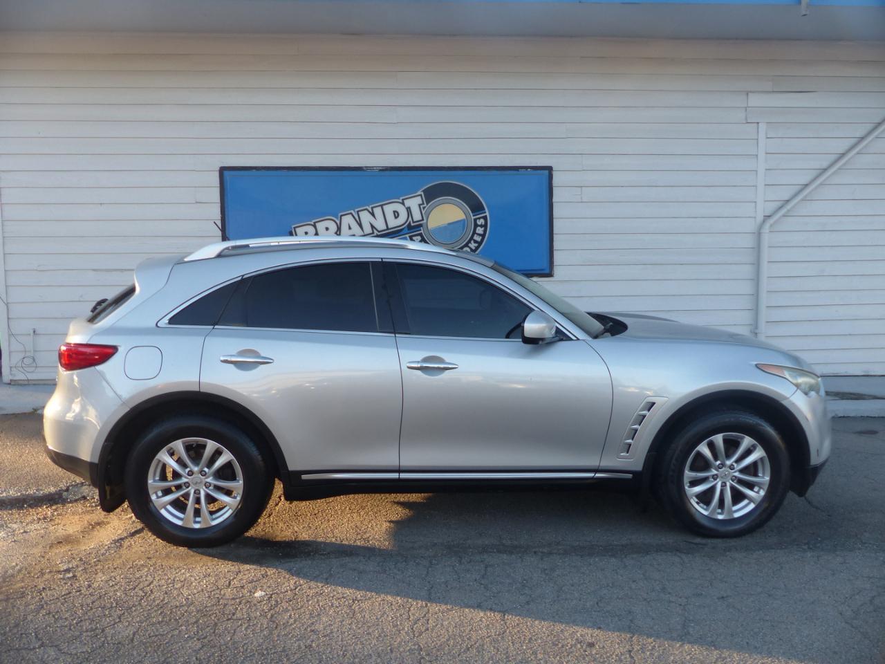 Infiniti FX FX35 AWD 2011
