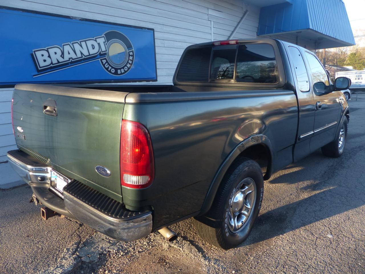 Ford F-150 Lariat SuperCab Short Bed 2WD 2001