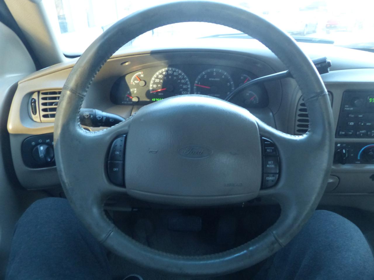 Ford F-150 Lariat SuperCab Short Bed 2WD 2001