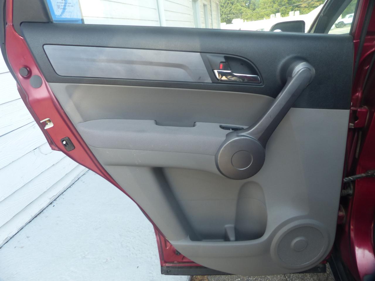 Honda CR-V LX 2WD 5-Speed AT 2009