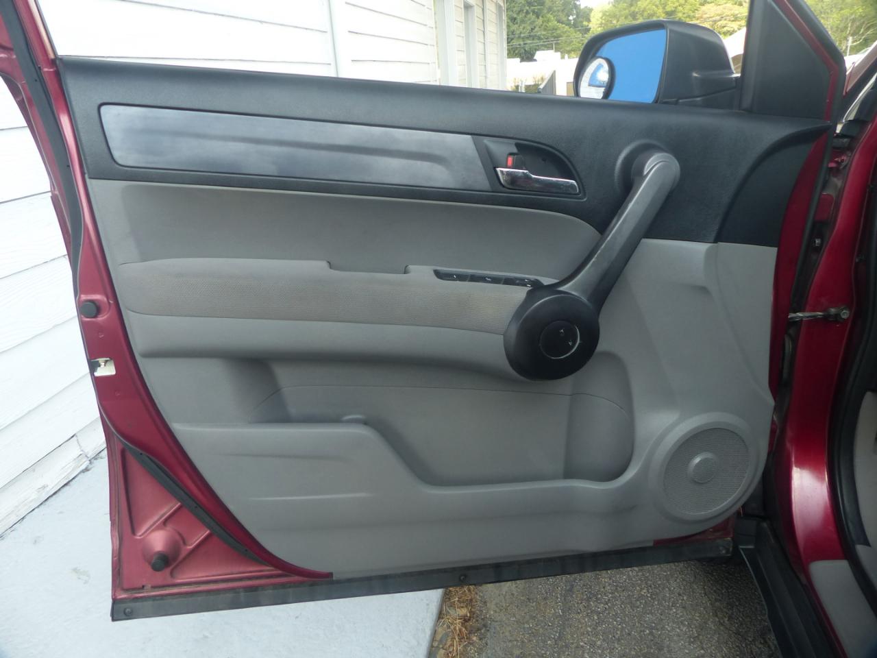 Honda CR-V LX 2WD 5-Speed AT 2009