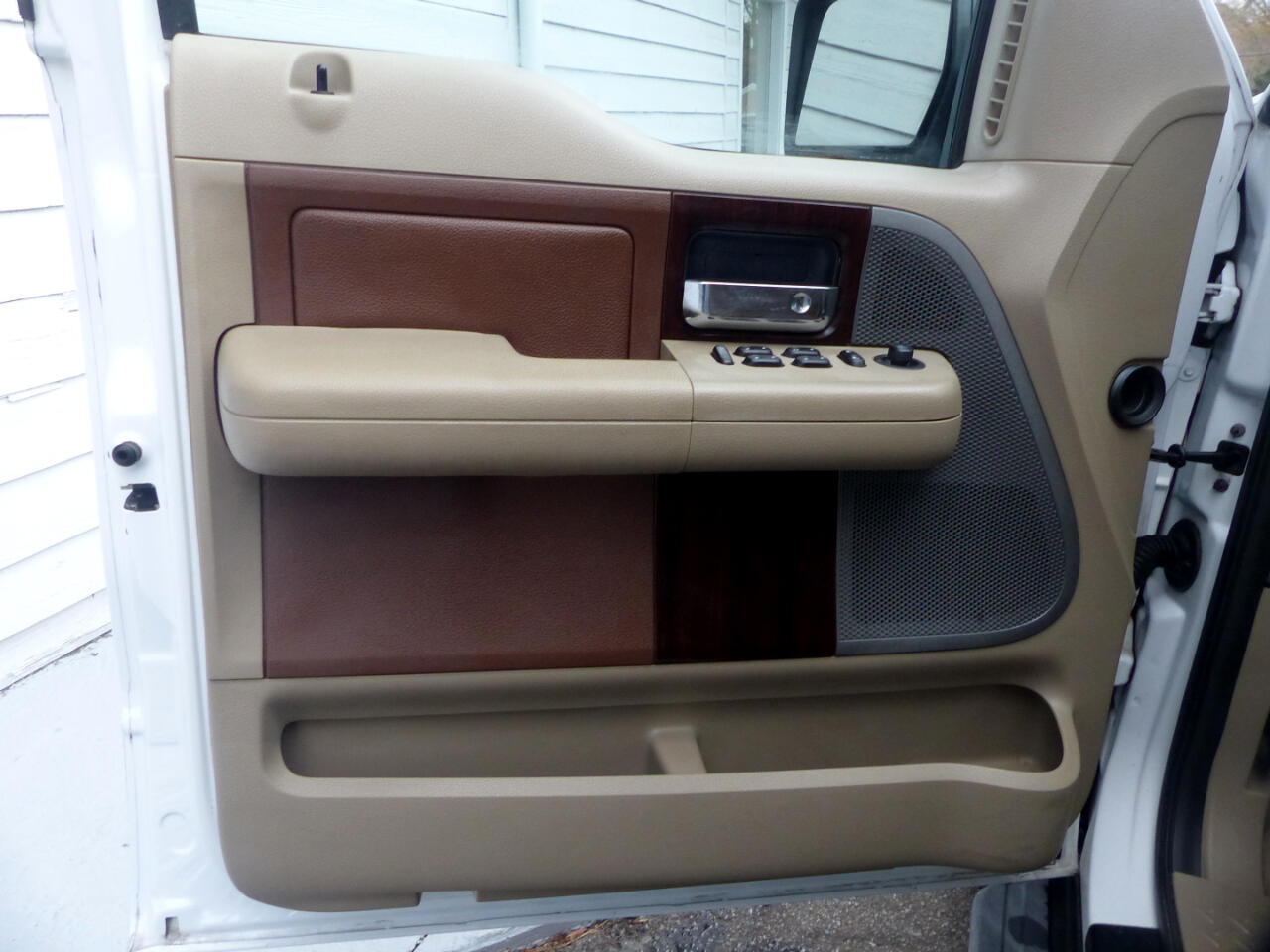 Ford F-150 King Ranch SuperCrew 4WD 2005