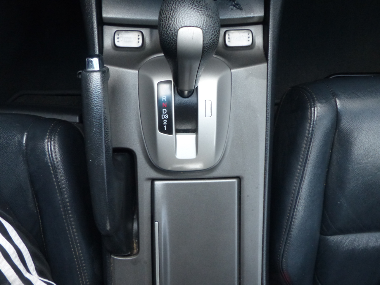 Honda Accord EX-L Coupe AT 2011