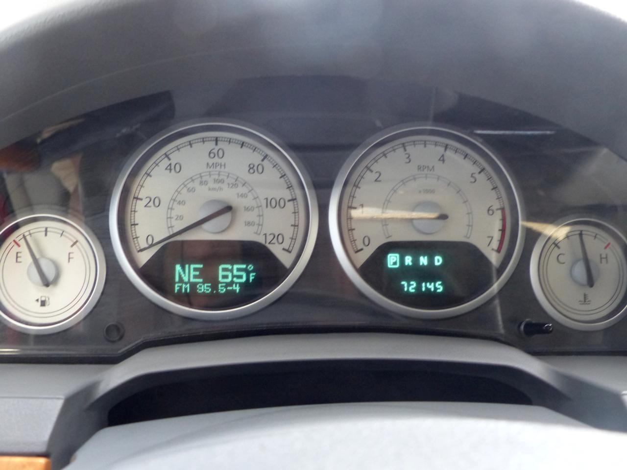 Chrysler Town & Country Limited 2010