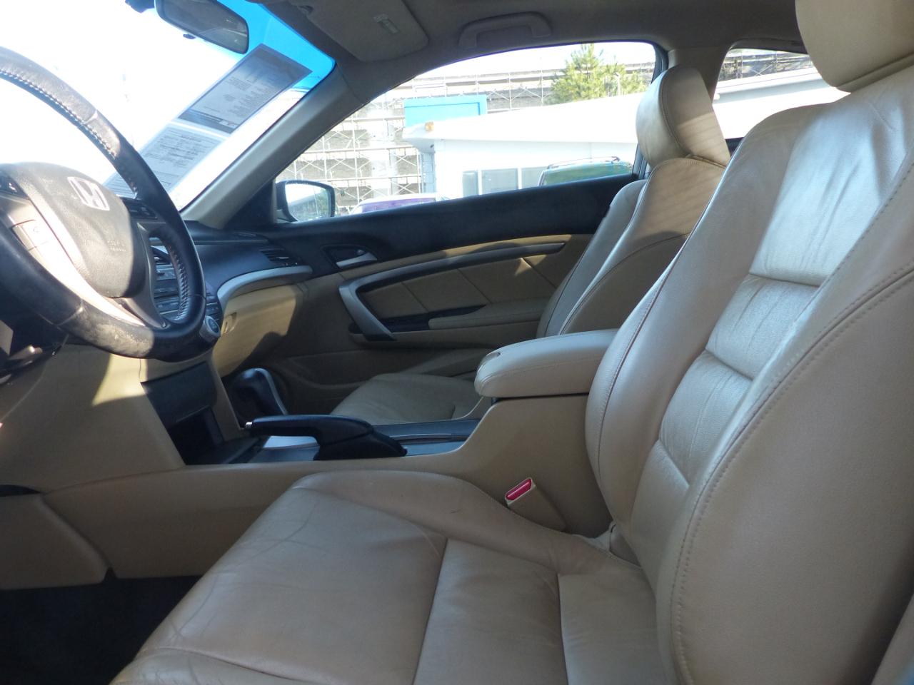 Honda Accord EX-L Coupe AT 2011