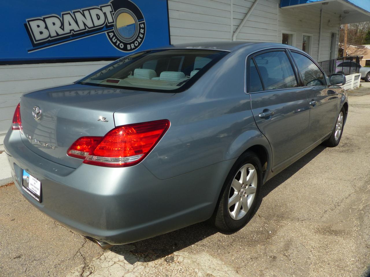 Toyota Avalon XL 2007