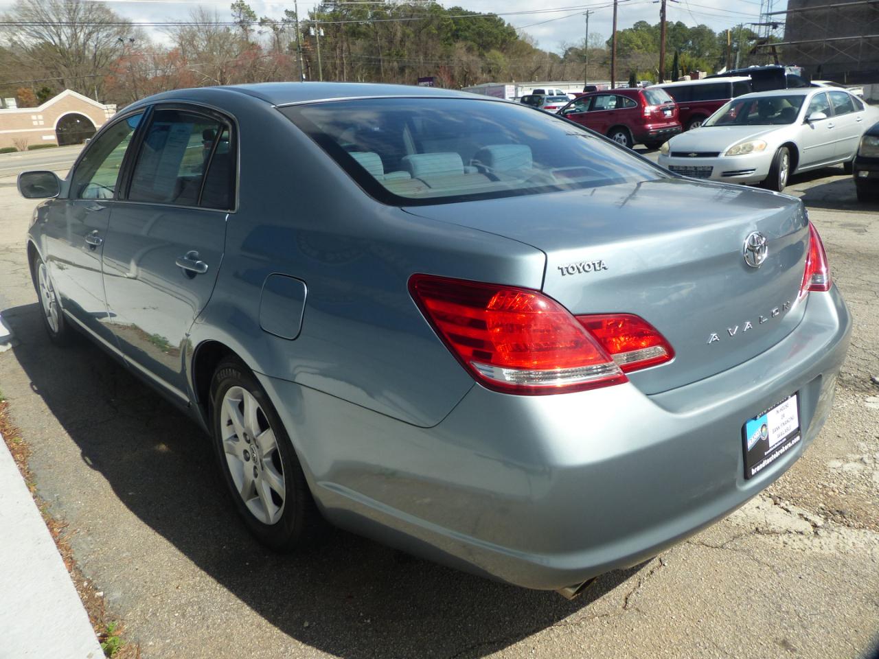 Toyota Avalon XL 2007