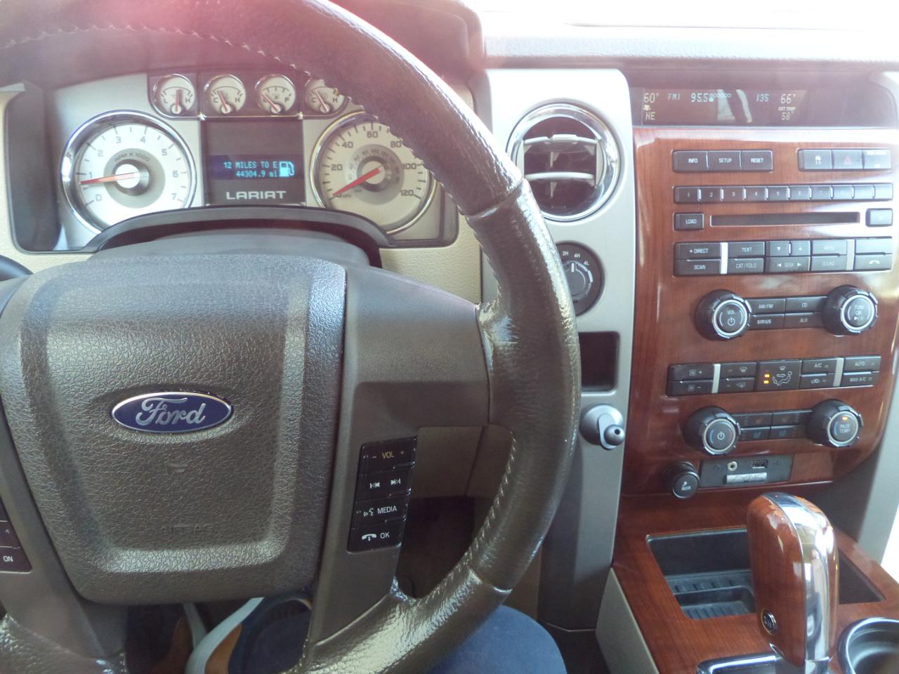 Ford F-150 Lariat SuperCrew 6.5-ft. Bed 4WD 2010