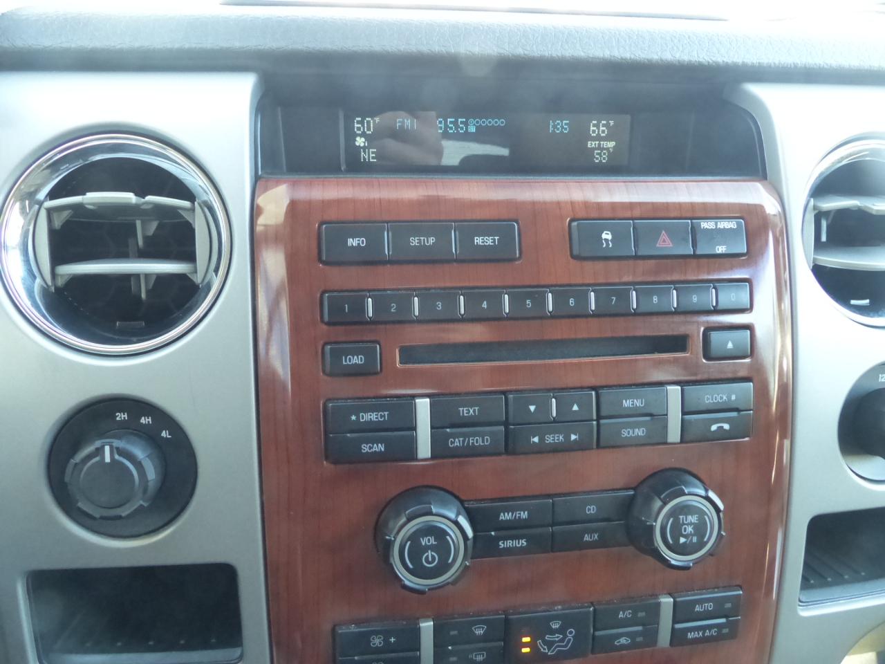 Ford F-150 Lariat SuperCrew 6.5-ft. Bed 4WD 2010