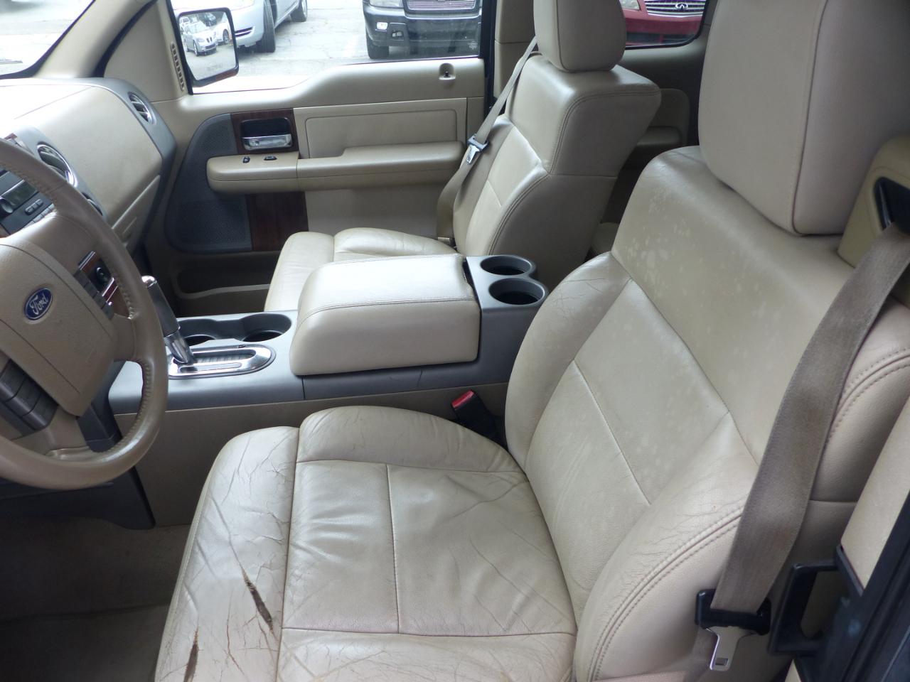 Ford F-150 Lariat SuperCab 5.5-ft Box 2WD 2004