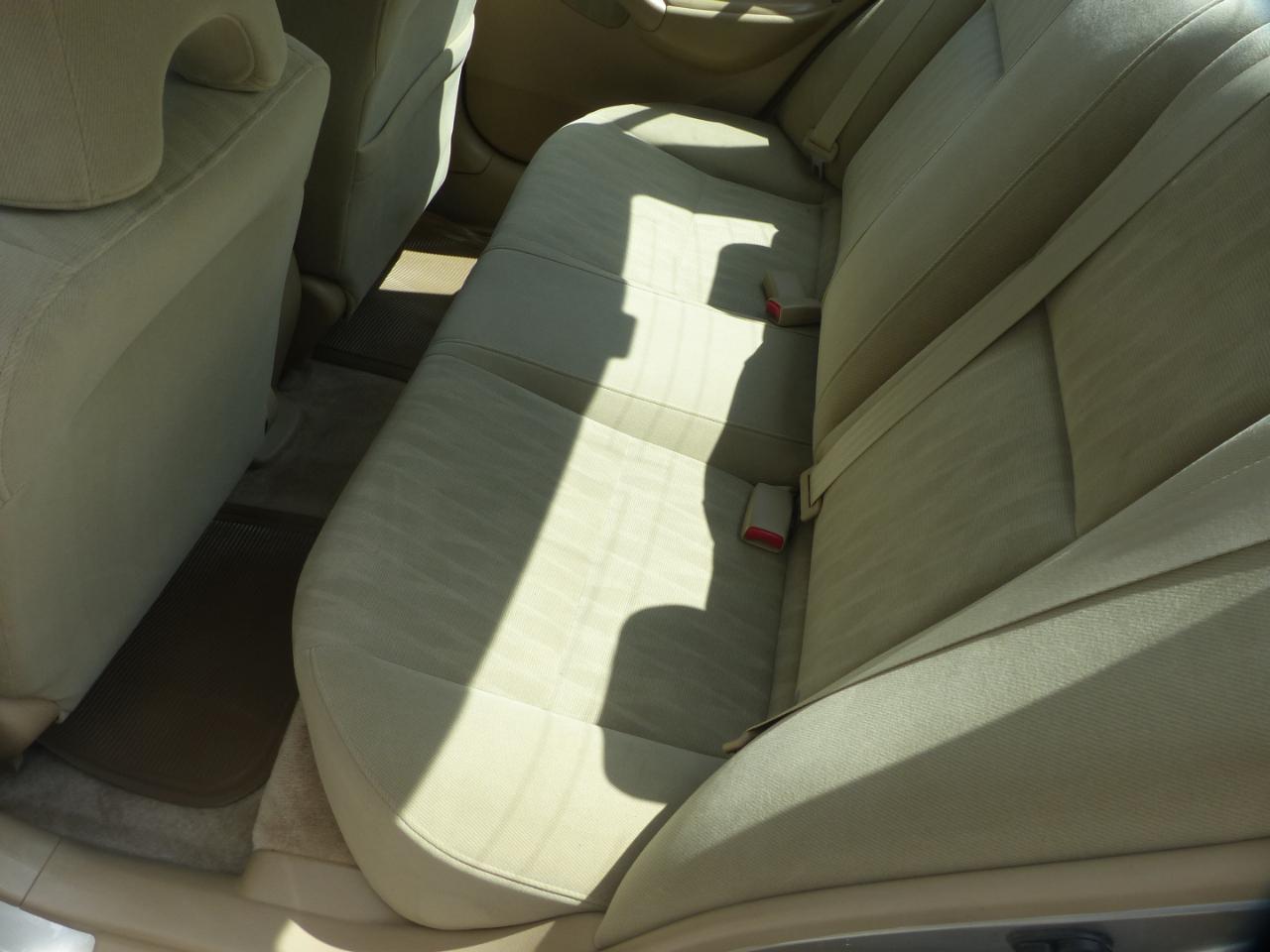 Honda Civic LX Sedan 4-spd AT 2003