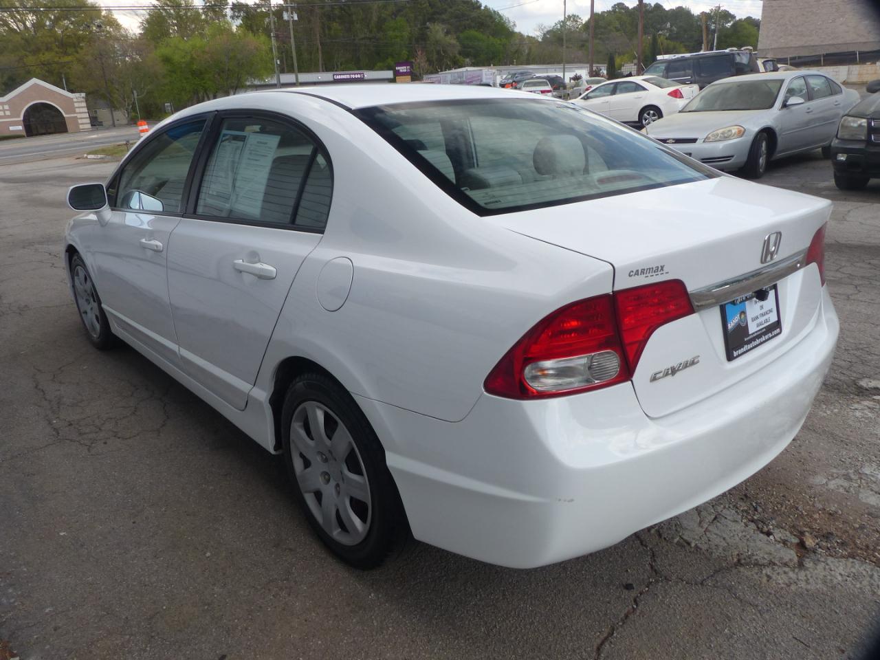 Honda Civic LX Sedan 5-Speed AT 2009