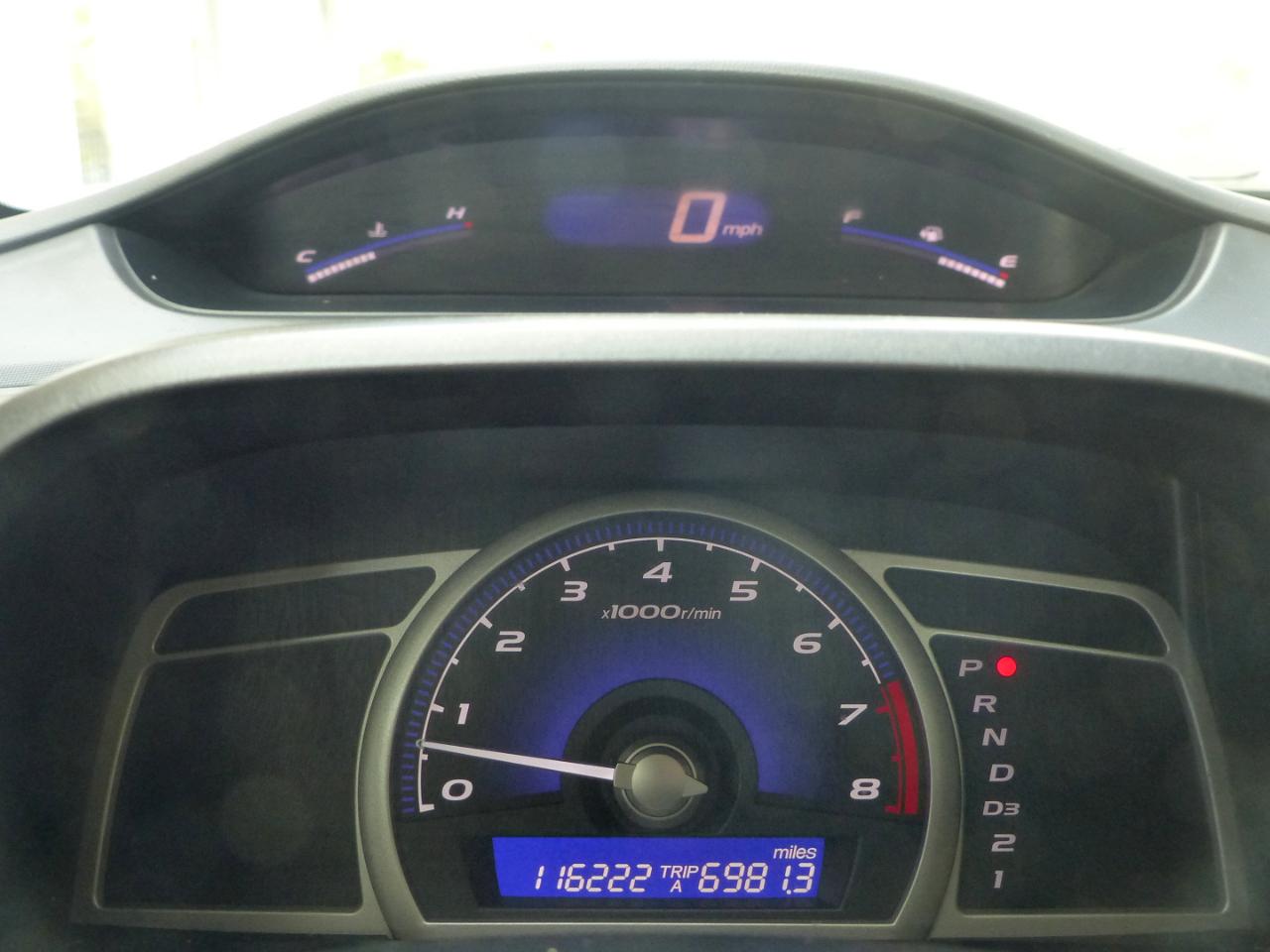 Honda Civic LX Sedan 5-Speed AT 2009