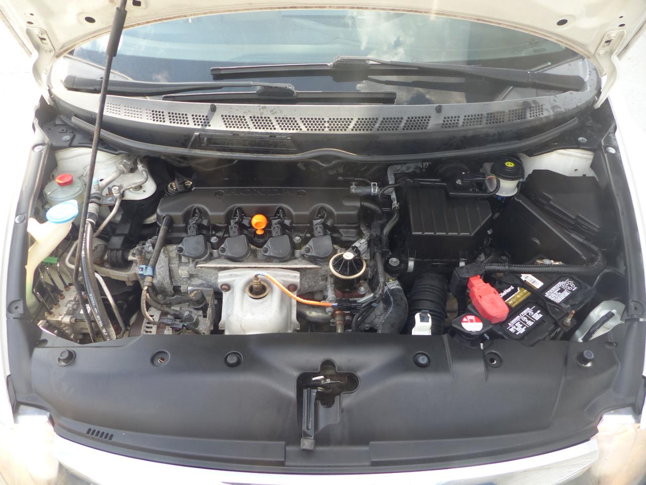 Honda Civic LX Sedan 5-Speed AT 2009