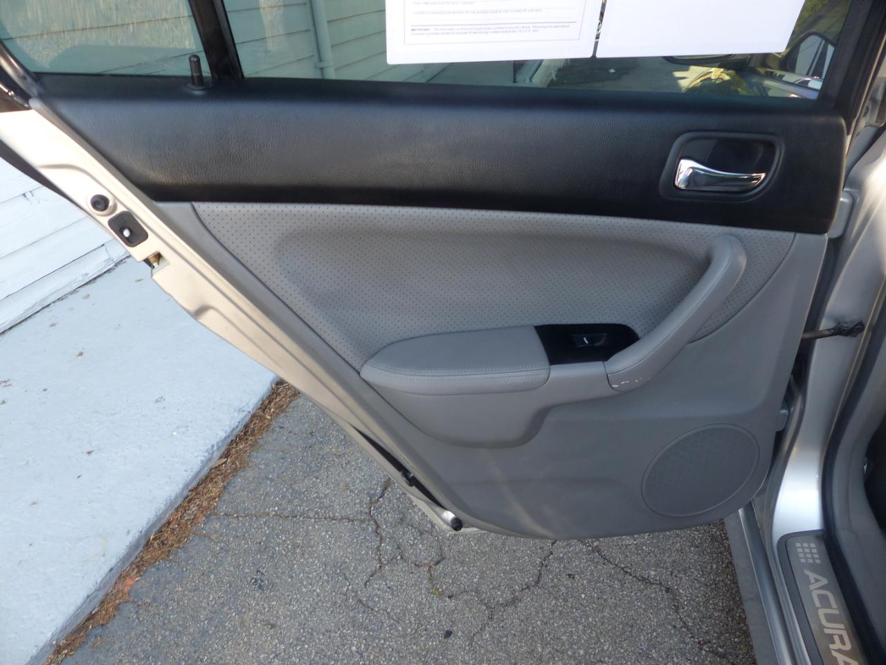 Acura TSX 5-speed AT 2008