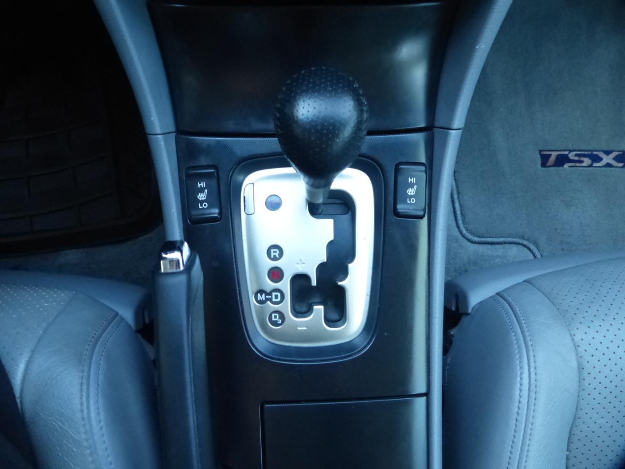 Acura TSX 5-speed AT 2008