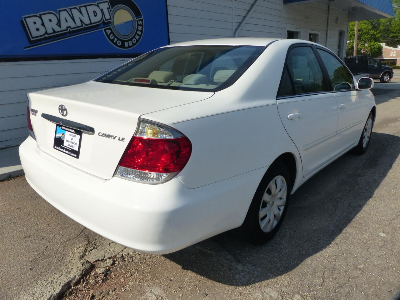 Toyota Camry LE 2005