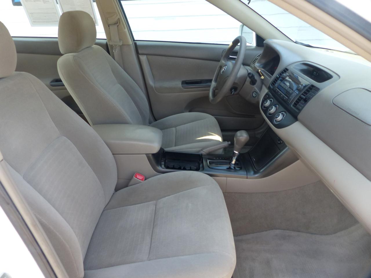 Toyota Camry LE 2005