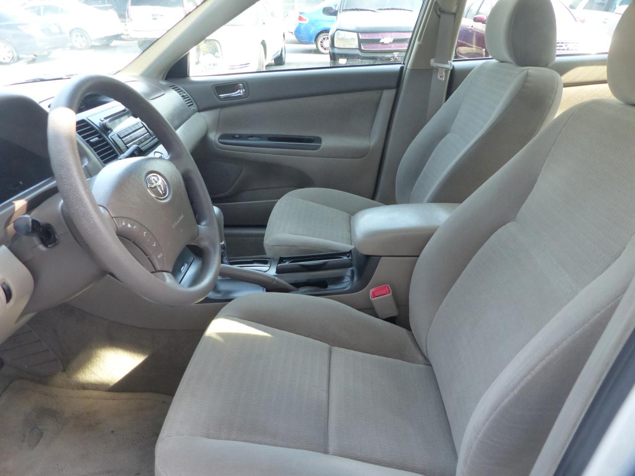 Toyota Camry LE 2005