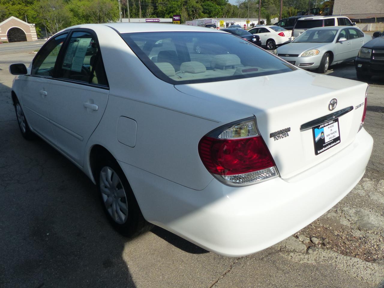 Toyota Camry LE 2005