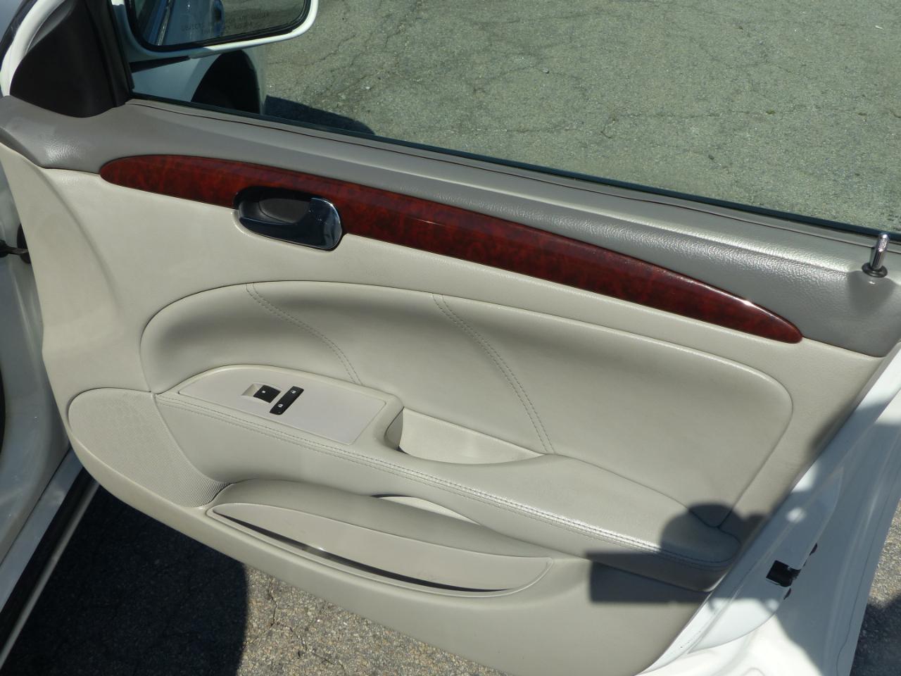 Buick Lucerne CX 2008