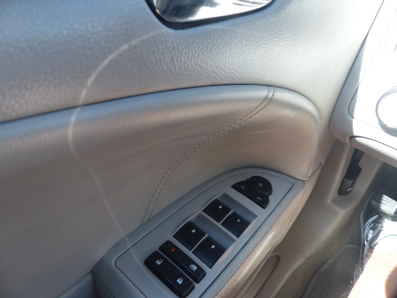 Buick Lucerne CX 2008