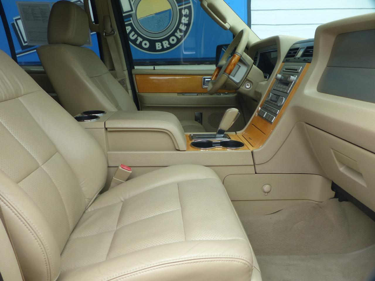 Lincoln Navigator 2WD 2008