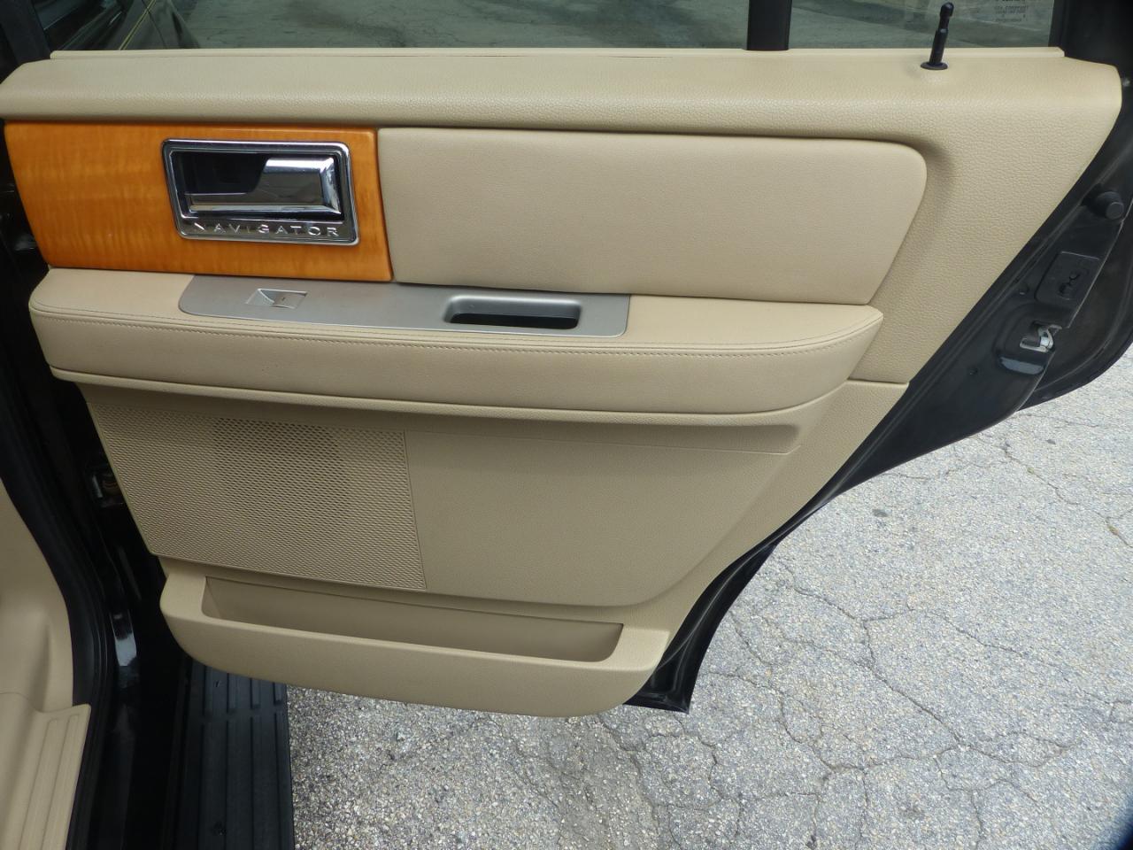 Lincoln Navigator 2WD 2008