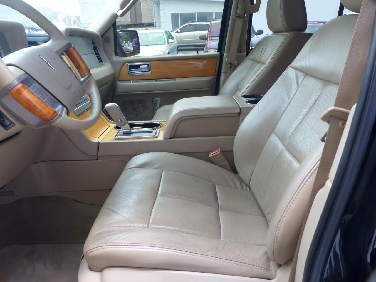 Lincoln Navigator 2WD 2008