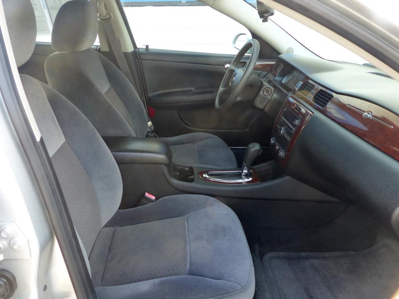 Chevrolet Impala LS 2011