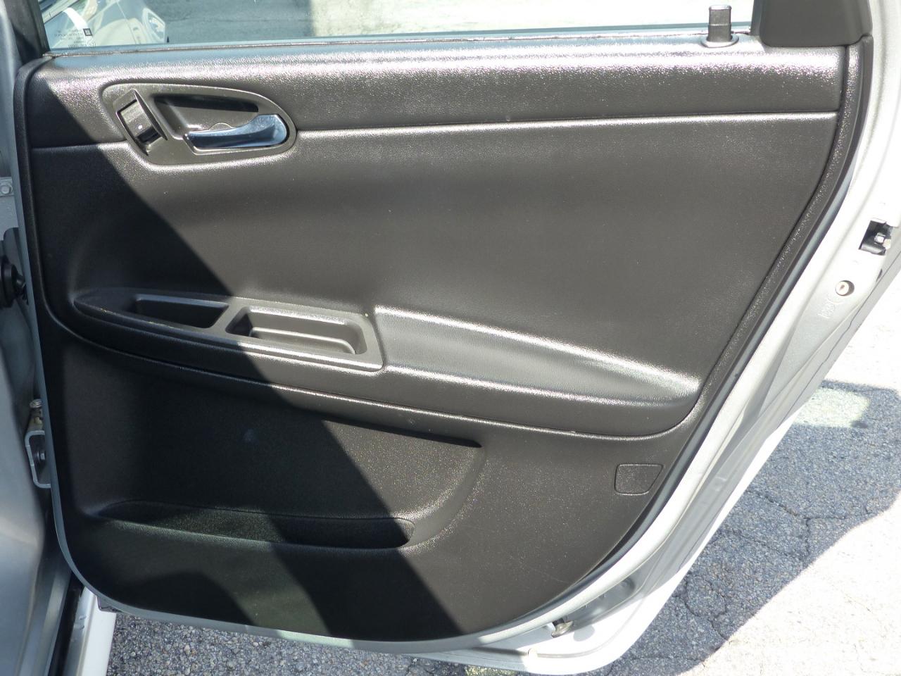 Chevrolet Impala LS 2011